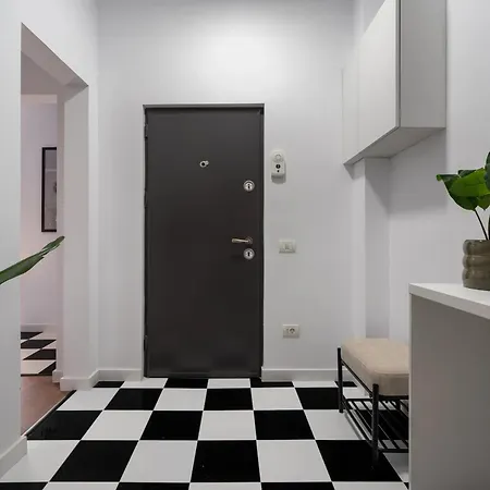 Top-floor Regina Elisabeta 2br - Brand-new Flat With Views Of Cismigiu Park * בוקרשט