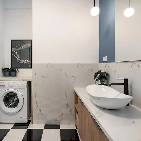Top-floor Regina Elisabeta 2br - Brand-new Flat With Views Of Cismigiu Park * בוקרשט