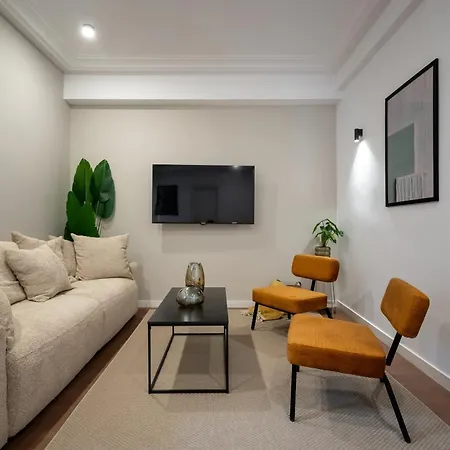 דירה Top-floor Regina Elisabeta 2br - Brand-new Flat With Views Of Cismigiu Park *