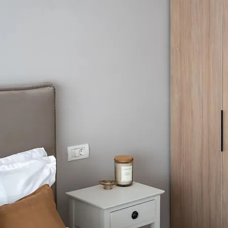 Top-floor Regina Elisabeta 2br - Brand-new Flat With Views Of Cismigiu Park דירה בוקרשט