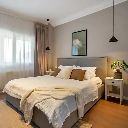 דירה Top-floor Regina Elisabeta 2br - Brand-new Flat With Views Of Cismigiu Park